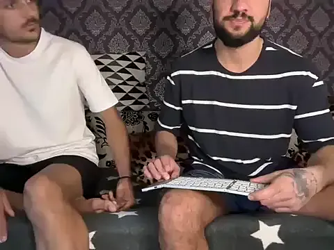 Girls: try live performances with matured performers, from dancing to quirks, in a variety of beautiful sex cams.