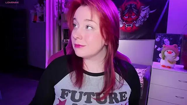 gitera_ from StripChat is Freechat