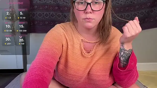 Girls: try live performances with matured performers, from dancing to quirks, in a variety of beautiful sex cams.