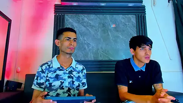 Golldens_Dreamss from StripChat is Freechat