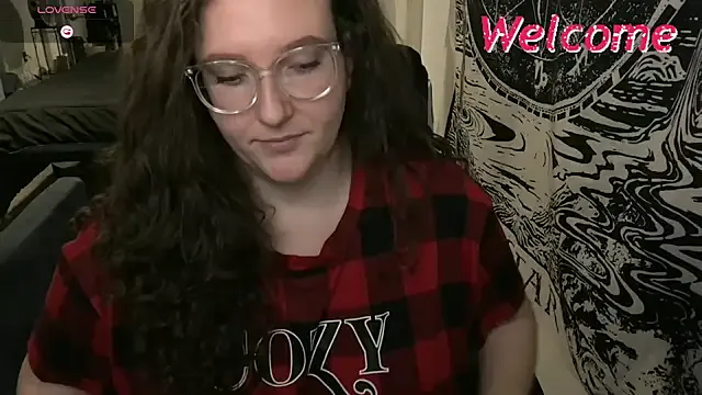 goodgirllolagrey from StripChat is Freechat