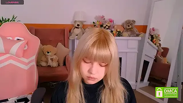 Grace_lux from StripChat is Freechat