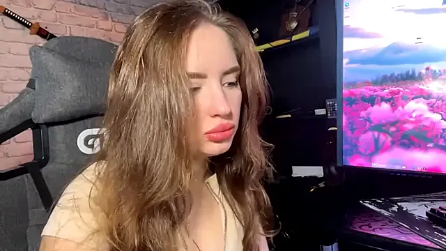 GreatMolly from StripChat is Freechat