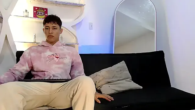 GRETTY_BOYS from StripChat is Freechat