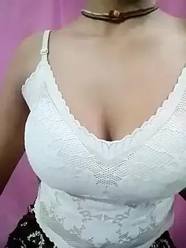 gulabo-Queen from StripChat is Freechat