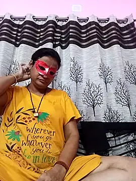 Gullapi from StripChat