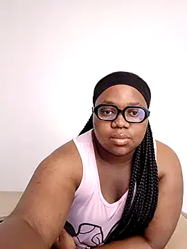 Gyminae from StripChat is Freechat