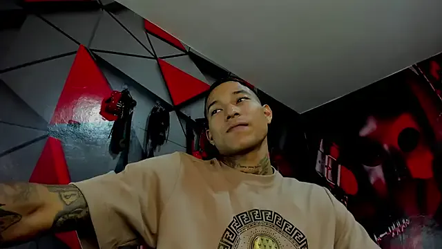 Hana_and_Zeta from StripChat