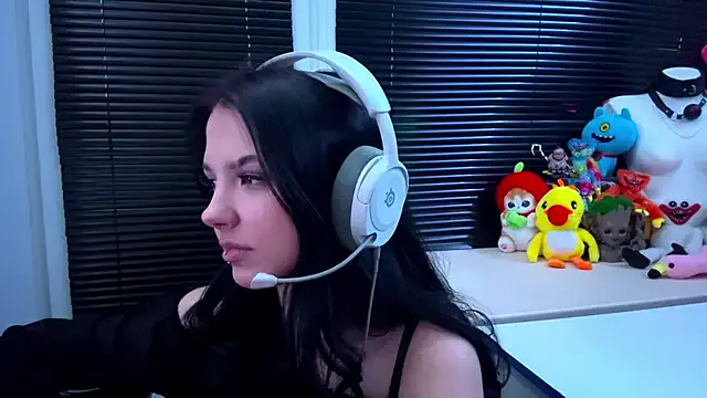 HanaMantanaDell from StripChat is Freechat