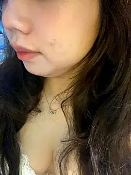 Hanna230 from StripChat is Freechat