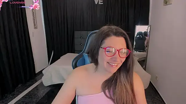 Hanna_MA from StripChat is Freechat