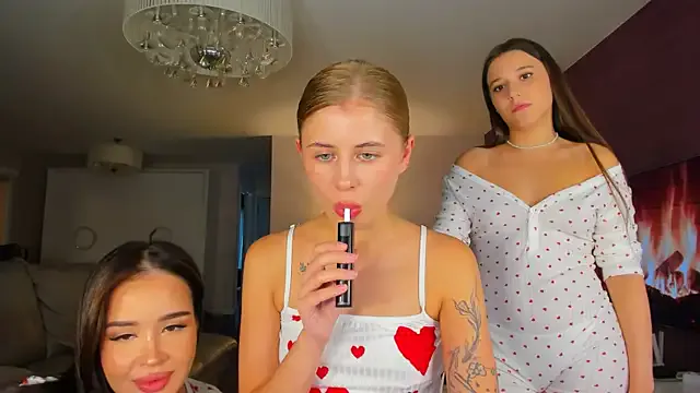 Hannah_x_x_ from StripChat