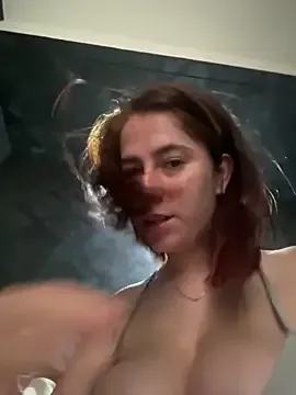 HannaSmiith from StripChat is Freechat