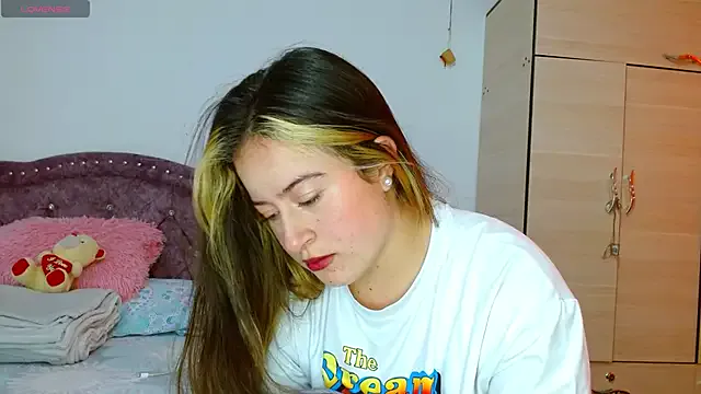 Girls: try live performances with matured performers, from dancing to quirks, in a variety of beautiful sex cams.