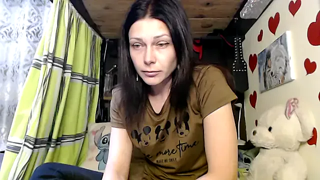 Girls: try live performances with matured performers, from dancing to quirks, in a variety of beautiful sex cams.