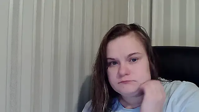 HarmonyKarera from StripChat is Freechat