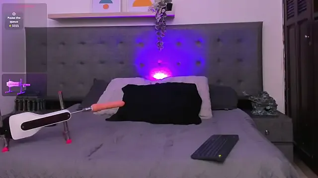 Girls: try live performances with matured performers, from dancing to quirks, in a variety of beautiful sex cams.