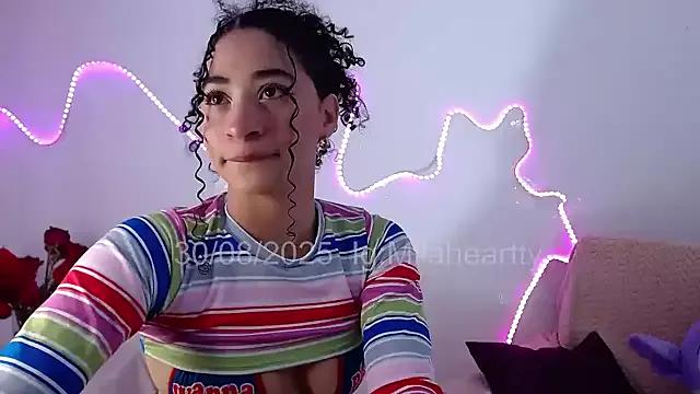Girls: try live performances with matured performers, from dancing to quirks, in a variety of beautiful sex cams.