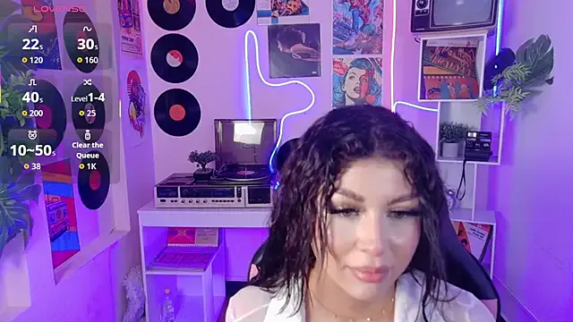 Heidy_palmer from StripChat is Freechat