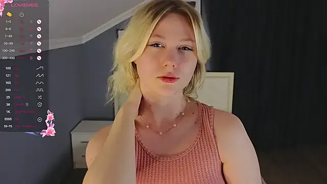 Heily_Planet from StripChat is Freechat