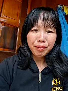 Helenzz from StripChat