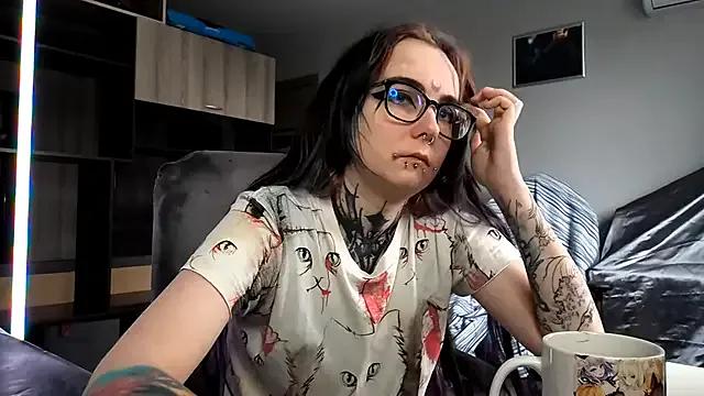 HighelikeGirl from StripChat