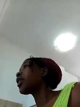 HipsDontLieX95 from StripChat is Freechat