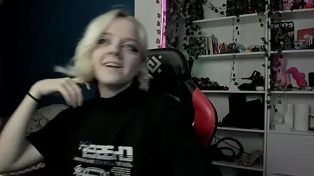 Holy_Mistress_S from StripChat is Freechat