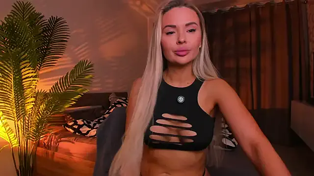 Honey_Bunnyy_ from StripChat is Freechat