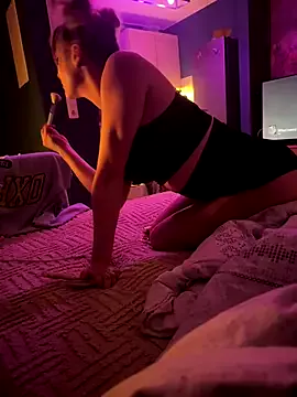 honeymoon111 from StripChat is Freechat