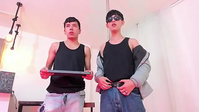 Girls: try live performances with matured performers, from dancing to quirks, in a variety of beautiful sex cams.