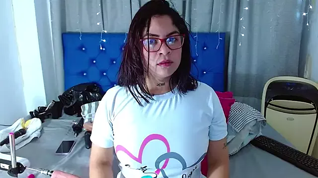 Girls: try live performances with matured performers, from dancing to quirks, in a variety of beautiful sex cams.