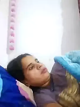 Horny-Show from StripChat is Freechat