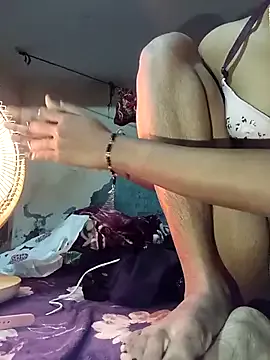 Horny21teen from StripChat is Freechat