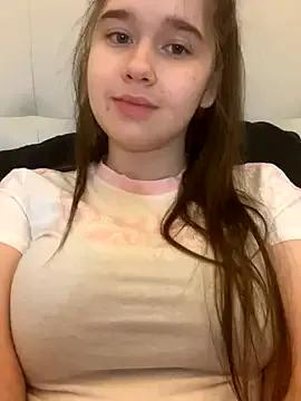 HornyGirlH from StripChat is Freechat