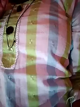 Hot--Shivani from StripChat is Freechat