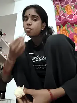 Hot-Soniya2 from StripChat is Freechat