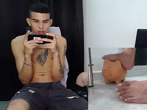 Girls: try live performances with matured performers, from dancing to quirks, in a variety of beautiful sex cams.