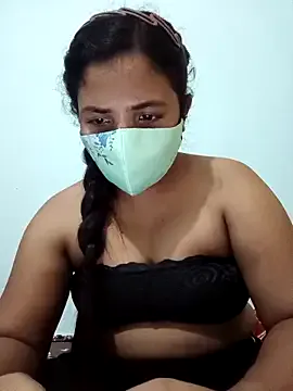 HotAishaa from StripChat