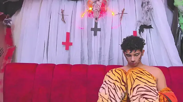 huntboyss from StripChat is Freechat