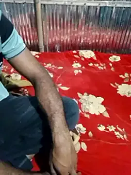 Husband25_wife18 from StripChat is Freechat