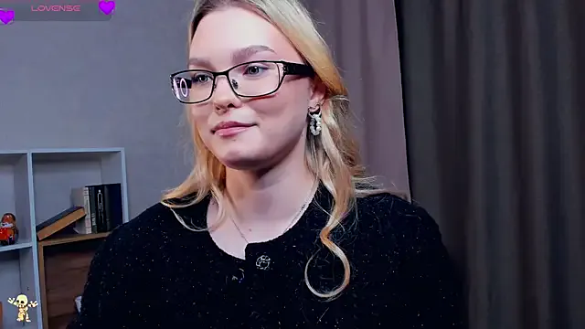 HyoGrodin from StripChat is Freechat