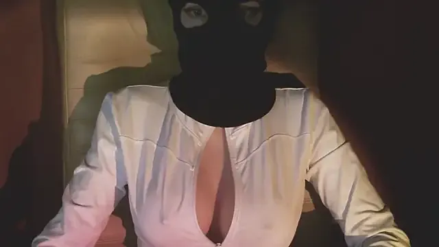 i_am_mis_tress from StripChat is Freechat