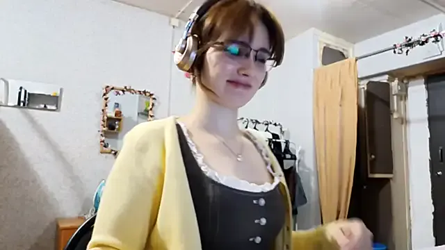 Girls: try live performances with matured performers, from dancing to quirks, in a variety of beautiful sex cams.