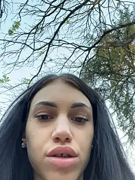 ilariea_girl from StripChat is Freechat