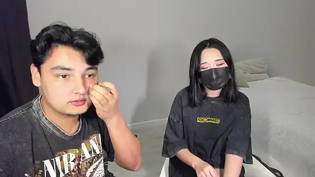 Girls: try live performances with matured performers, from dancing to quirks, in a variety of beautiful sex cams.