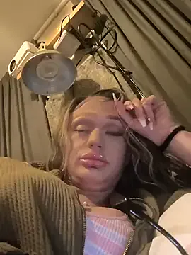 Girls: try live performances with matured performers, from dancing to quirks, in a variety of beautiful sex cams.