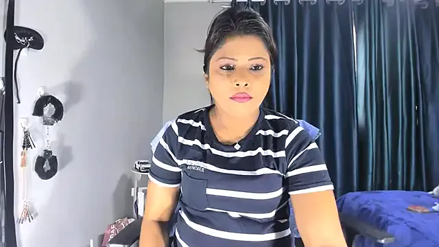 IndianBibix from StripChat