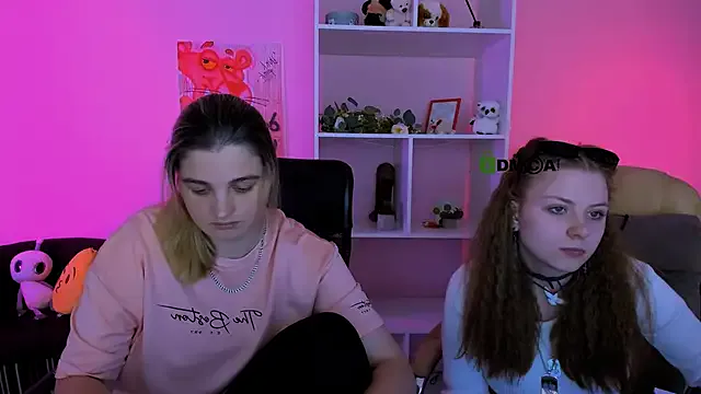 Girls: try live performances with matured performers, from dancing to quirks, in a variety of beautiful sex cams.