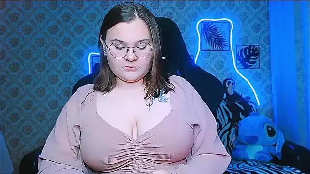 InLoveWithLife26 from StripChat is Freechat